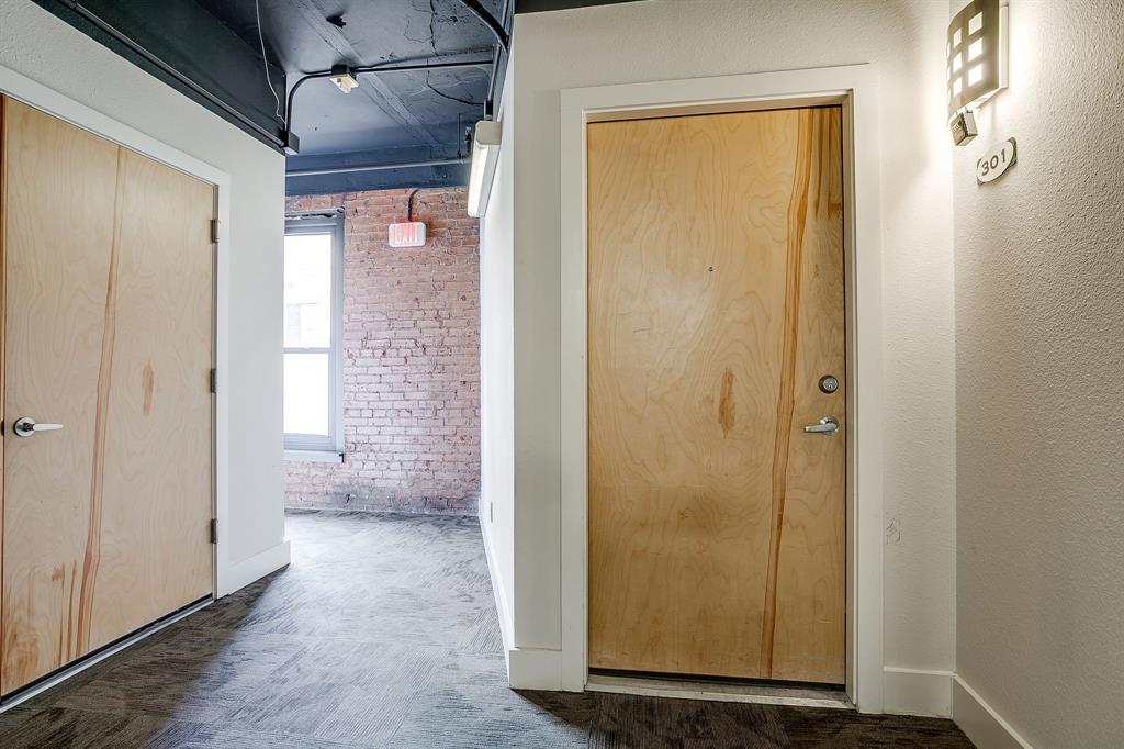 Houston Place Lofts Condo - Residential Lease