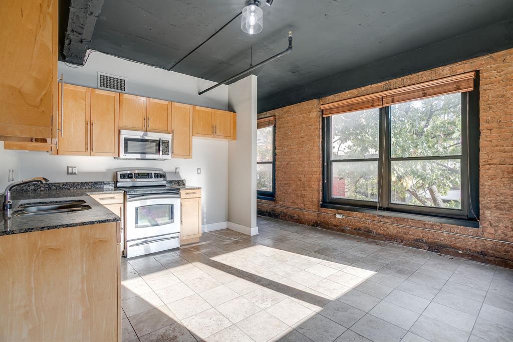 Houston Place Lofts Condo - Residential Lease