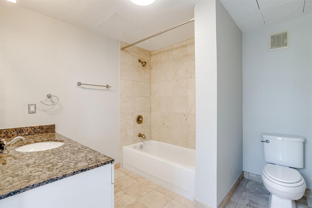 Houston Place Lofts Condo - Residential Lease