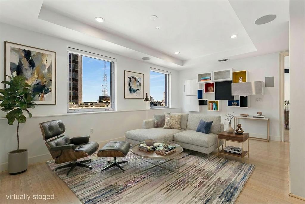 1505 Elm Street 1003