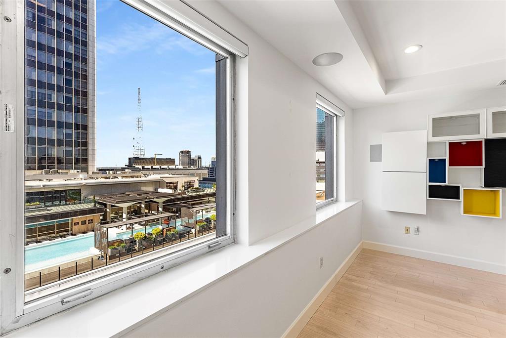 1505 Elm Street Condos - Residential