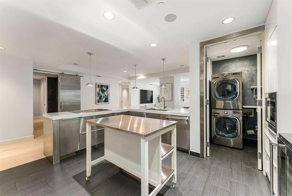 1505 Elm Street Condos - Residential