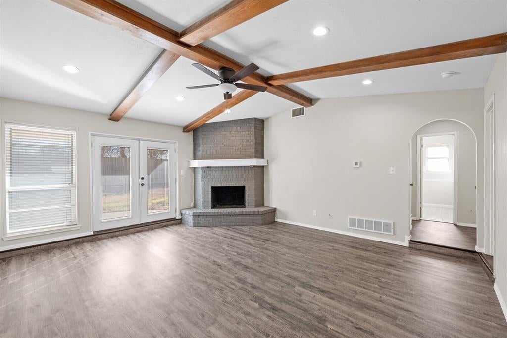 2001 San Jacinto Drive