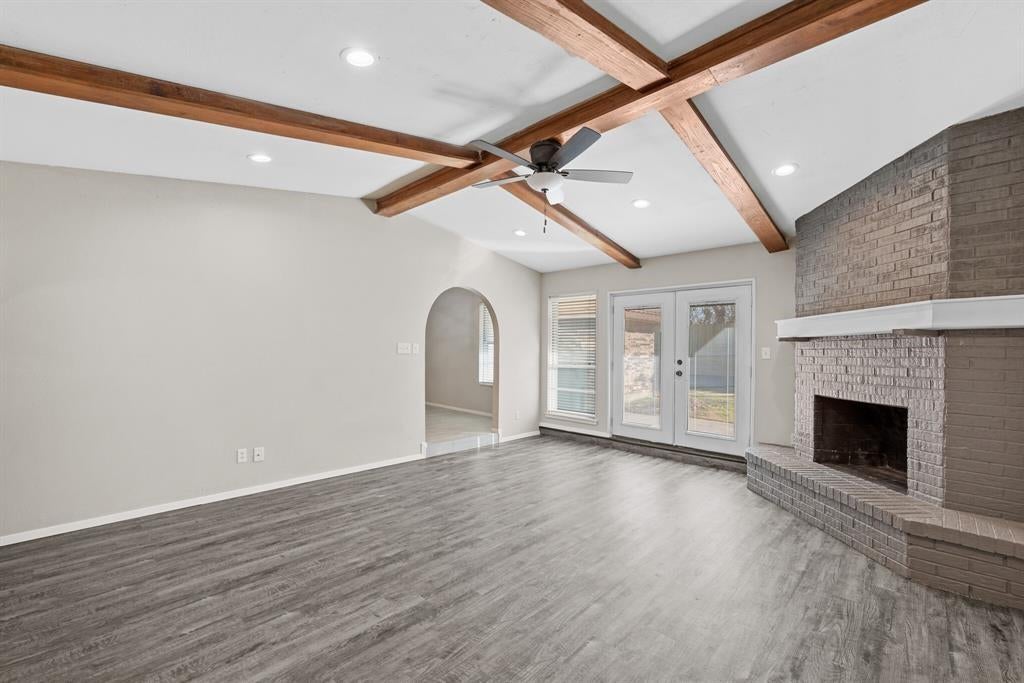 2001 San Jacinto Drive