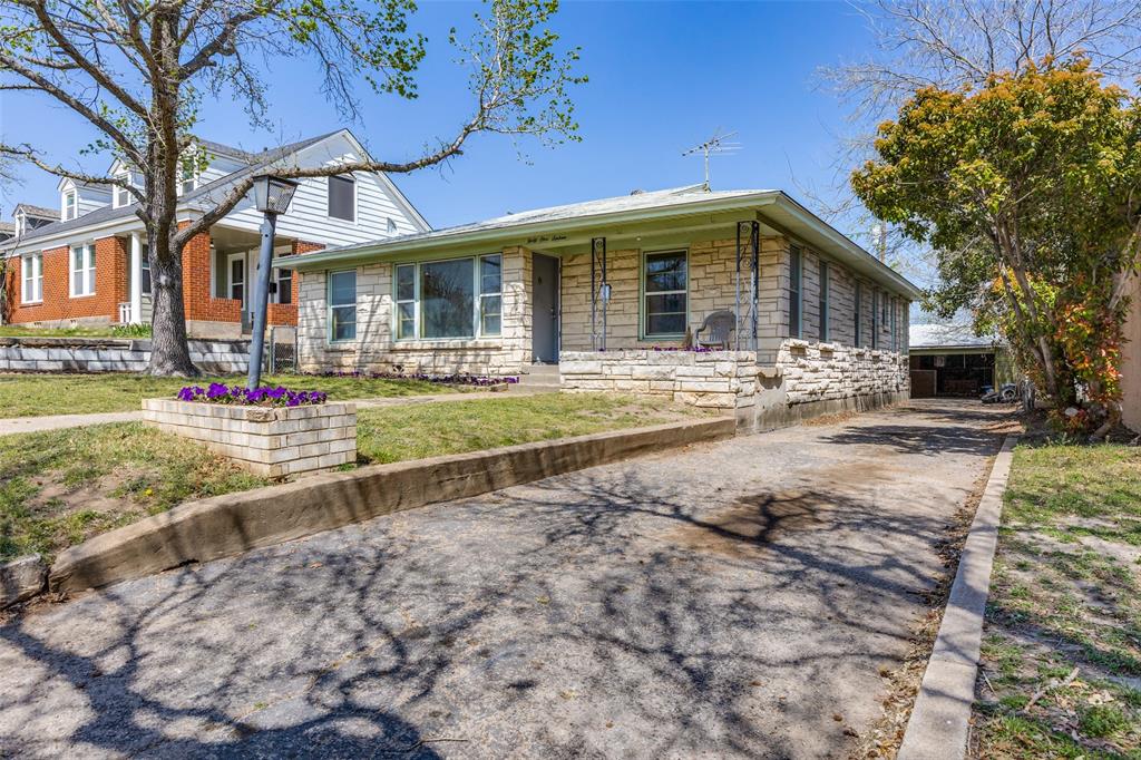 4116 Locke Avenue