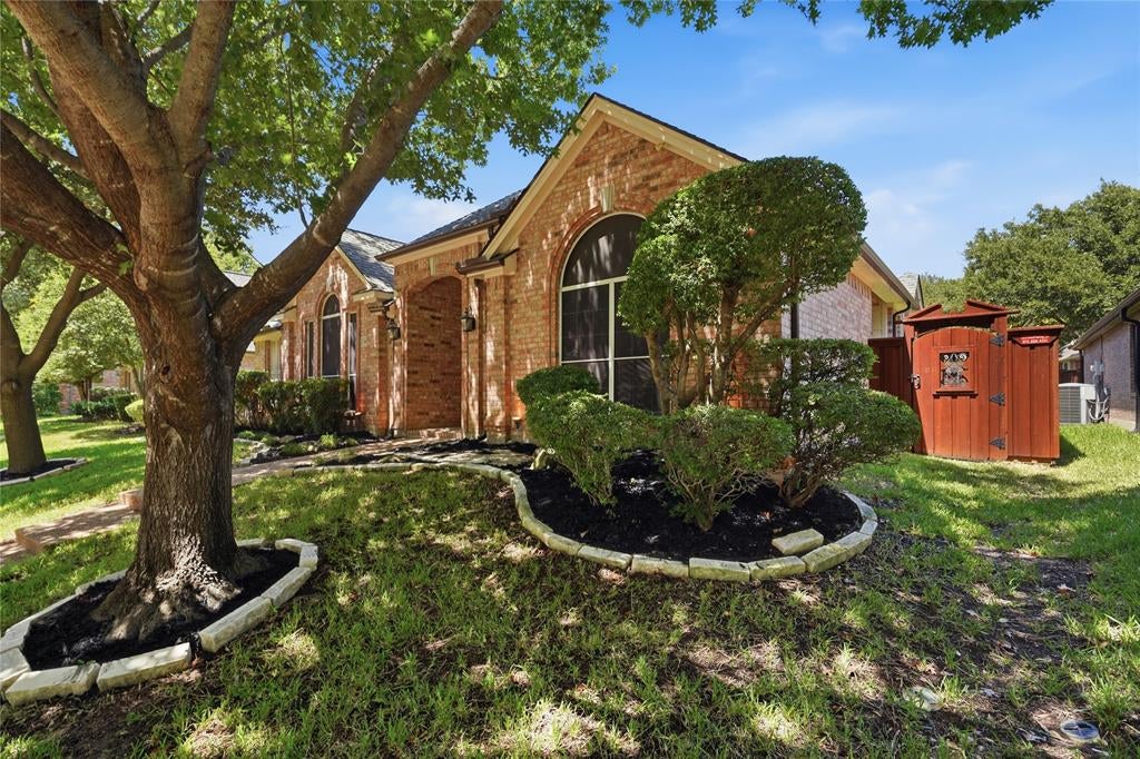 1432 Lone Star Court