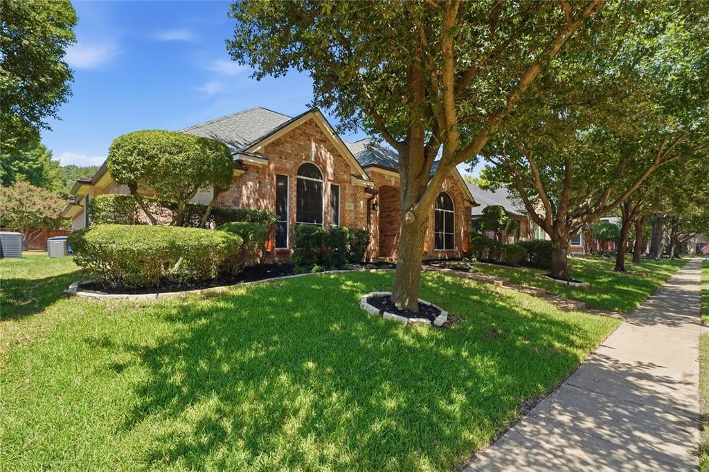 1432 Lone Star Court