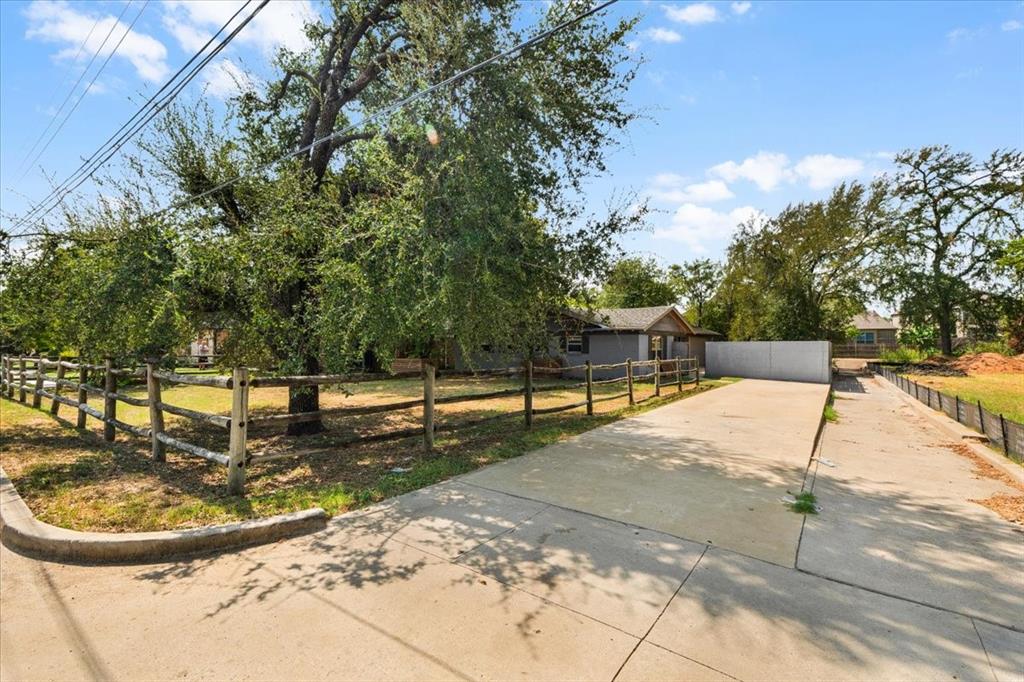 6817 Simmons Road