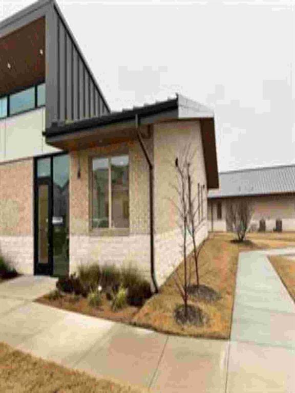 1400 N COIT Road 1705
