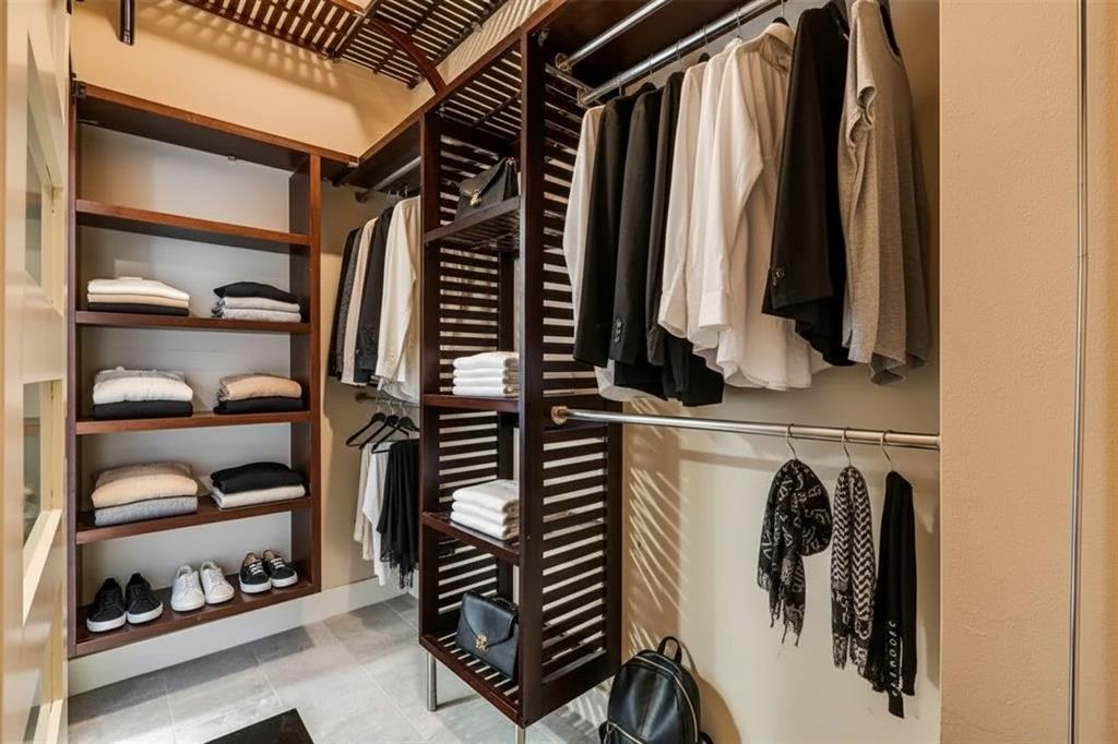 Live Oak Lofts Condo - Residential