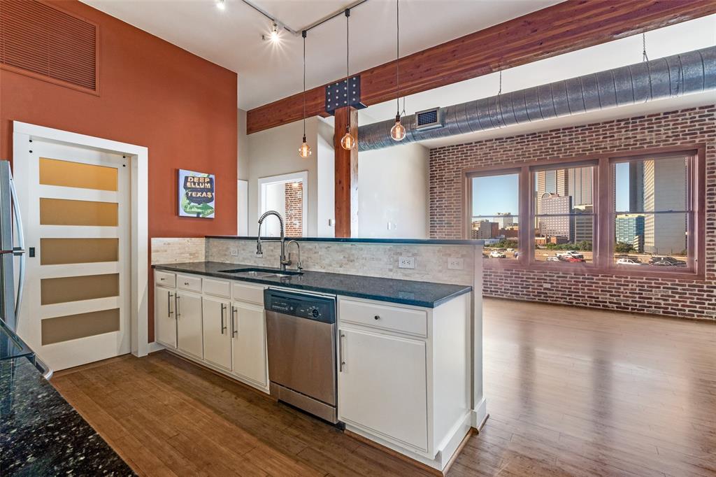 Live Oak Lofts Condo - Residential