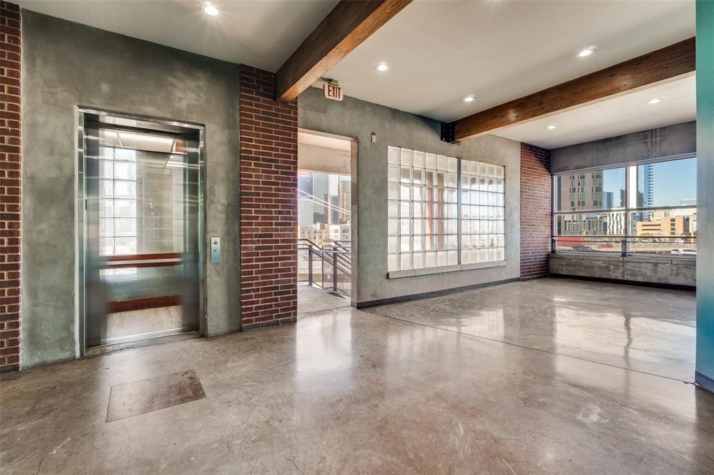 Live Oak Lofts Condo - Residential