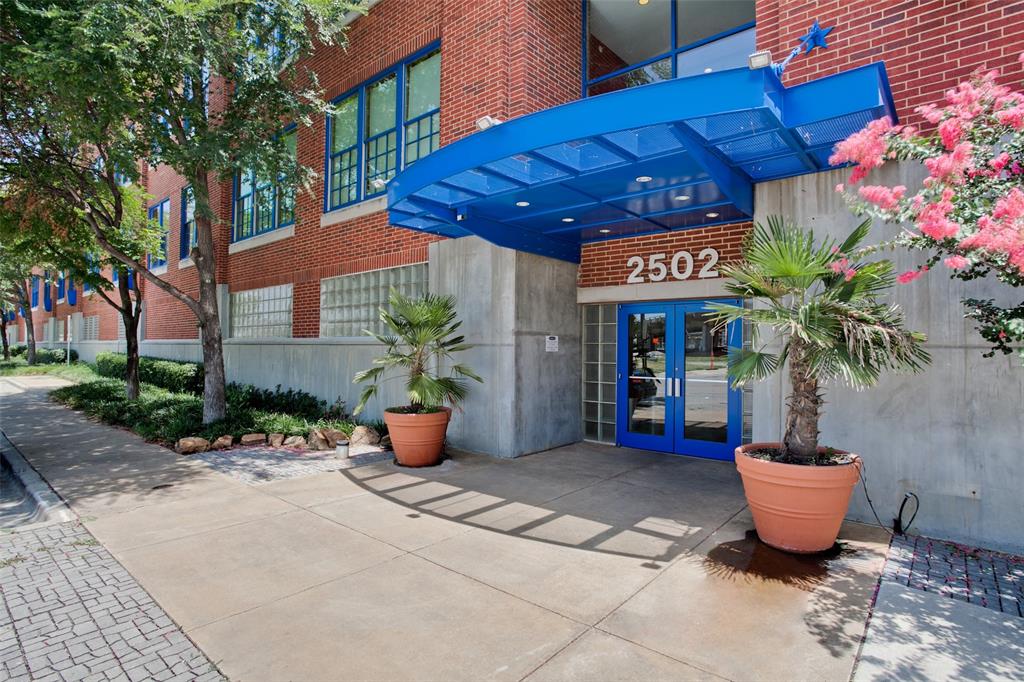Live Oak Lofts Condo - Residential