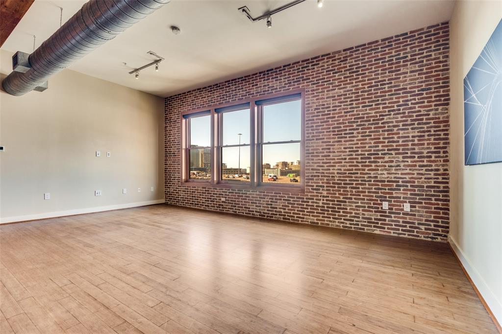 Live Oak Lofts Condo - Residential