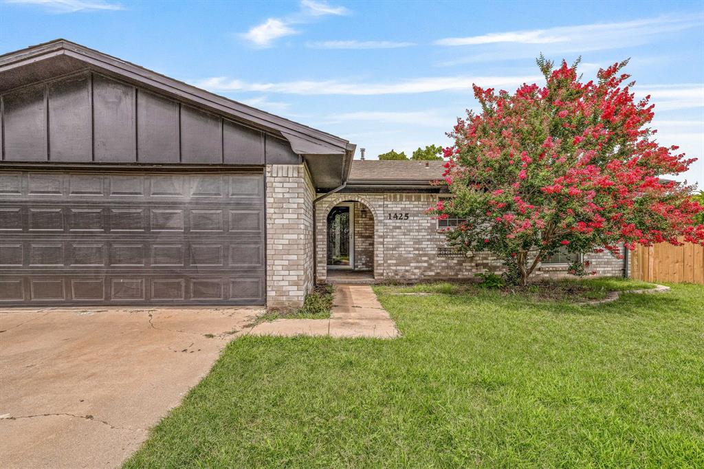 1425 Lockwood Drive