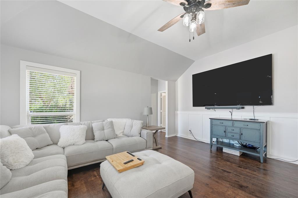 Nevada, Texas 75173, United States, 5 Bedrooms Bedrooms, ,3 BathroomsBathrooms,Residential,Active,228900