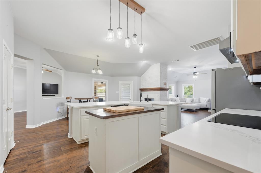 Nevada, Texas 75173, United States, 5 Bedrooms Bedrooms, ,3 BathroomsBathrooms,Residential,Active,228900