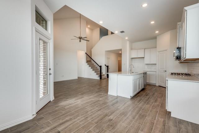 1033 Rosebay Drive