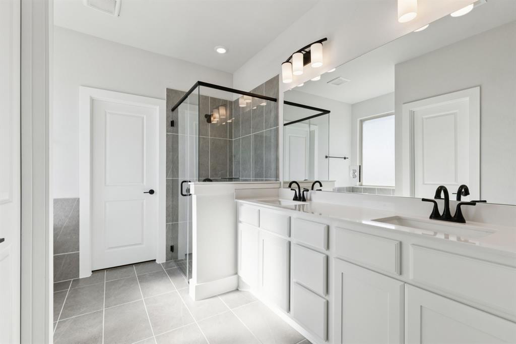 Ellis Ranch Estates - Residential