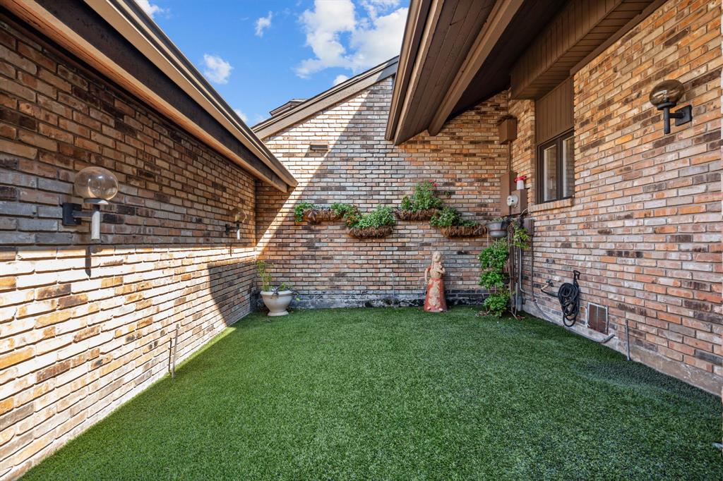 Highland Park Twnhms - Residential