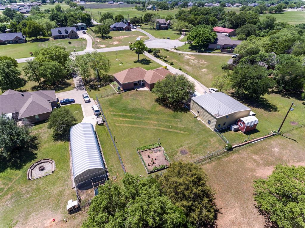 124 Plantation Oaks Court