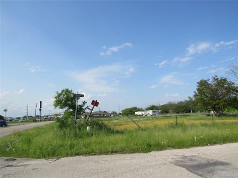 207 Newell Drive Hudson Oaks TX 76087