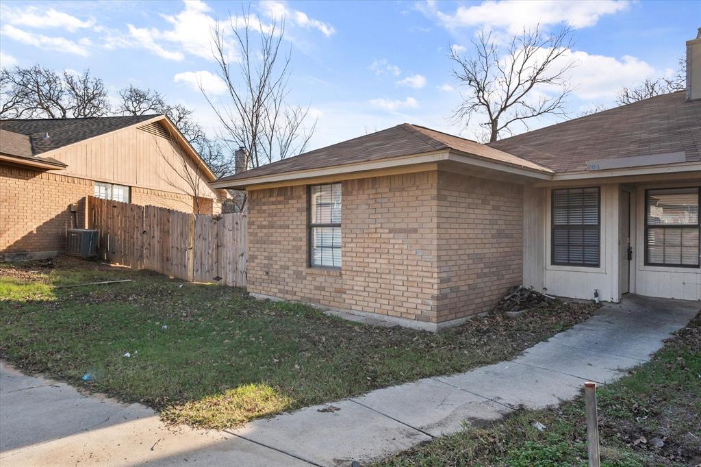 704 Woodland Court
