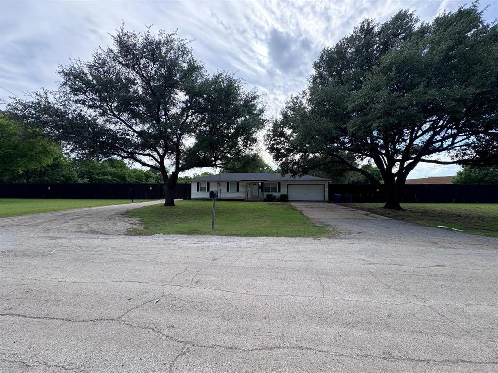 725 Hilltop Circle