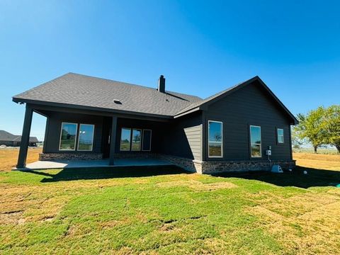 A home in Valley View