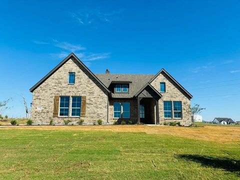 A home in Valley View