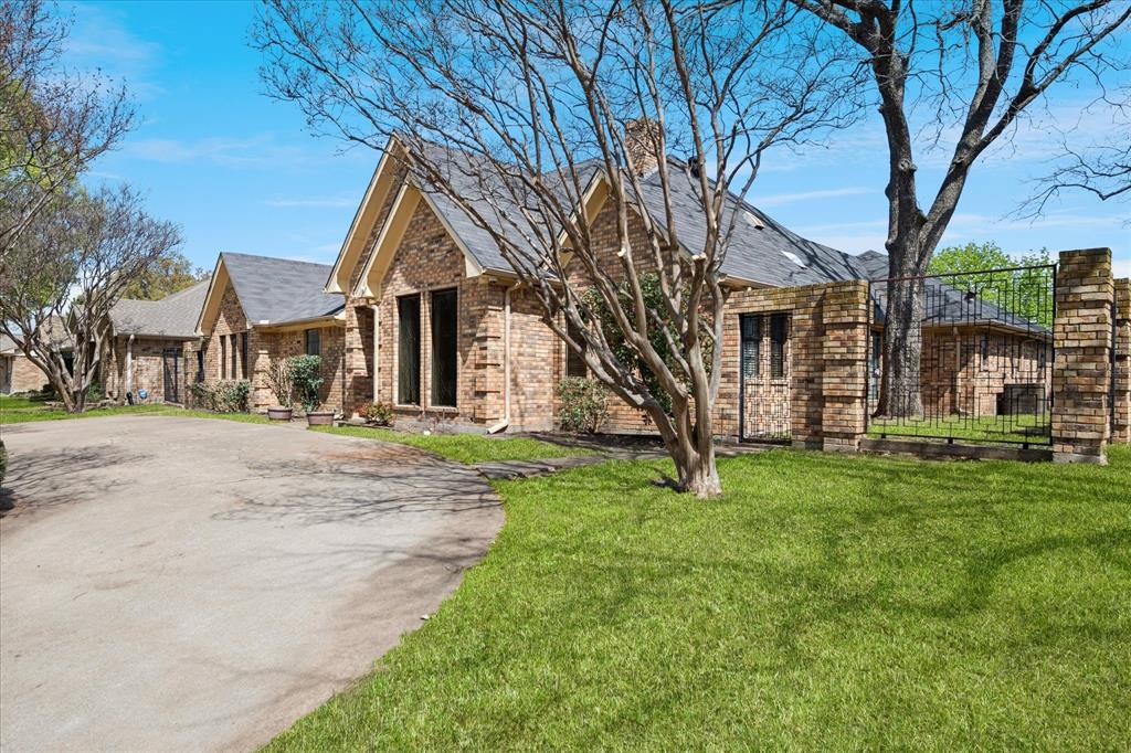 2010 Oak Trail Drive