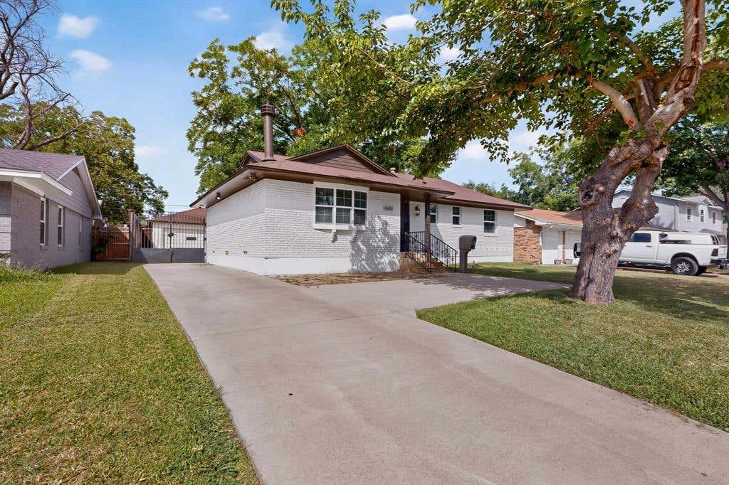 Photo of 4404 Astor Road, Mesquite, TX 75150 (MLS # 21338304)