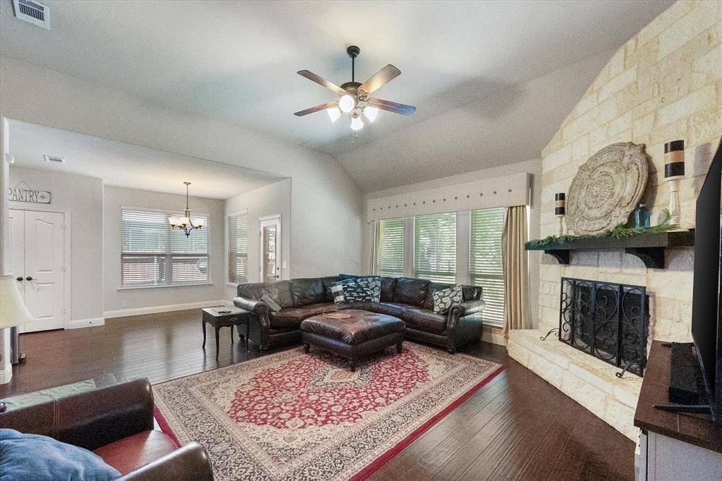 117 Hurstwood Court