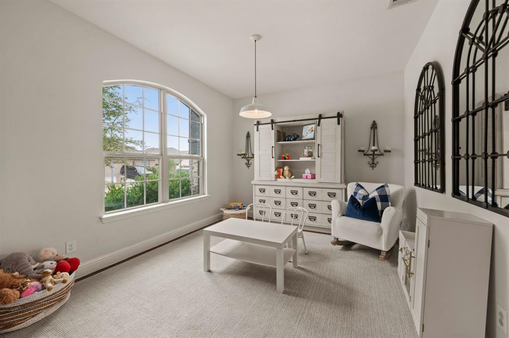 15500 Pioneer Bluff Trail