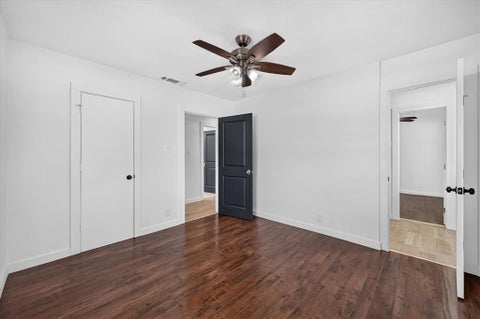 Tiny photo for 906 Pinedale Lane, Dallas, TX 75241 (MLS # 21396562)
