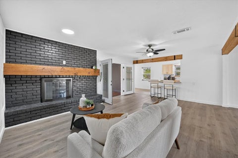Tiny photo for 906 Pinedale Lane, Dallas, TX 75241 (MLS # 21396562)