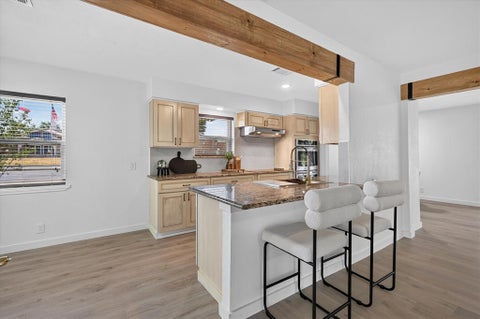 Tiny photo for 906 Pinedale Lane, Dallas, TX 75241 (MLS # 21396562)