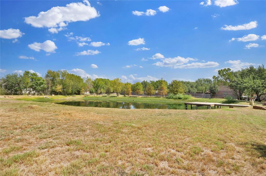 4813 Black Court