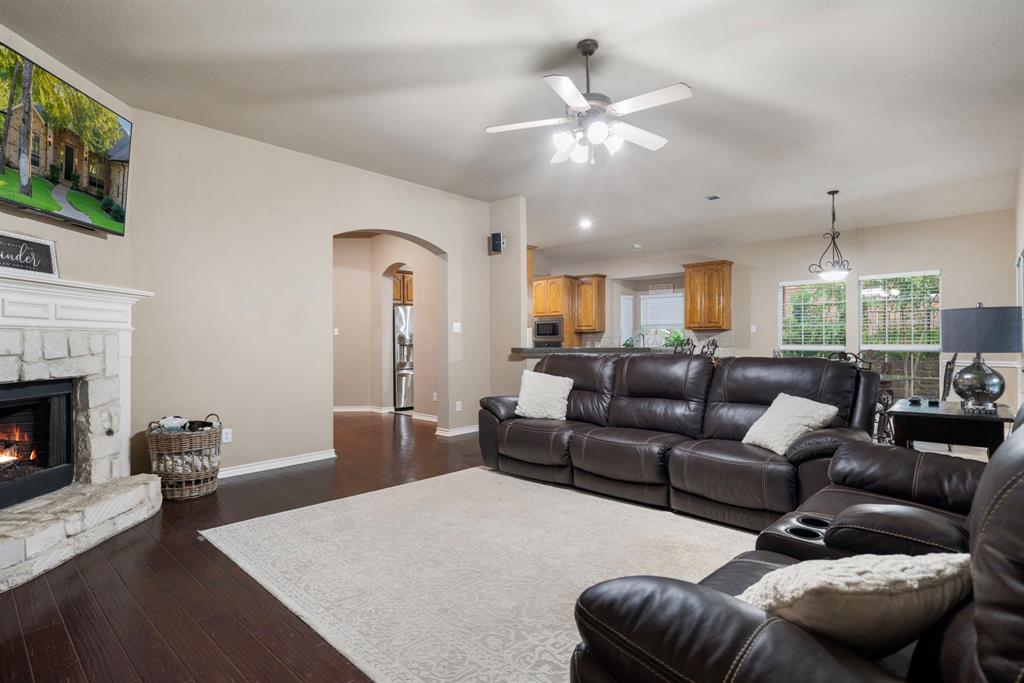 3711 Windsor Parkway