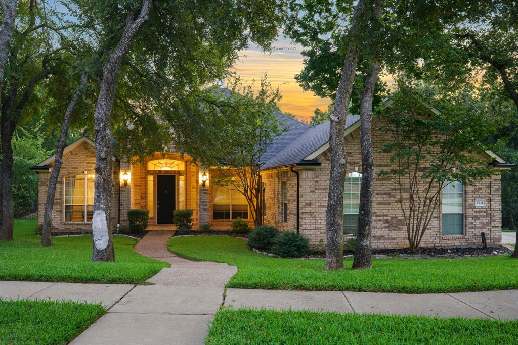 3711 Windsor Parkway