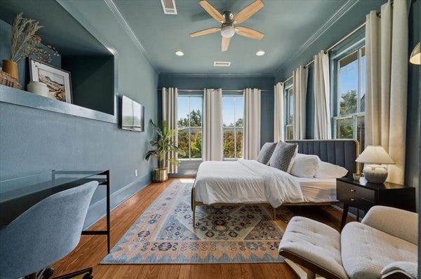 4619 WORTH ST, DALLAS, TX 75246 - Image b0d2bc415635d12ba625745a9cd08bb6/127481330