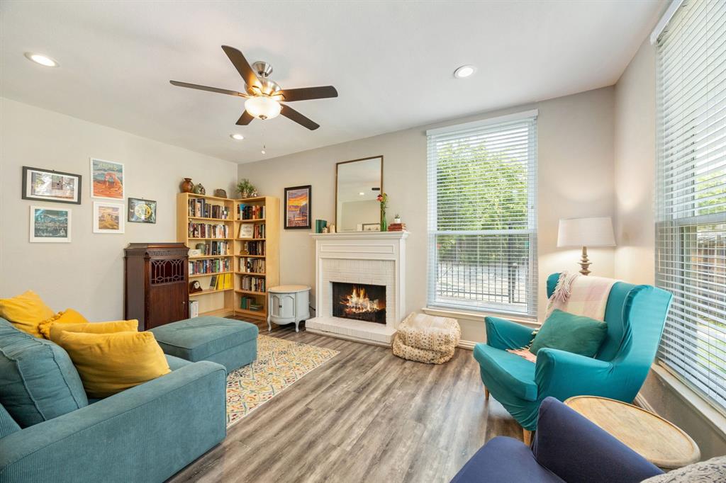 Old Vickery Square Twnhms Condos - Residential Lease