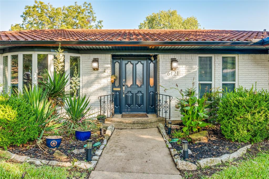6121 Chesley Lane