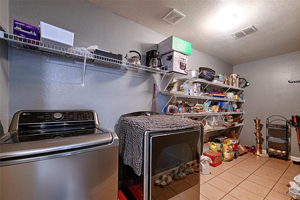 Pheasant Creek Add Ph 1 - Residential Lease