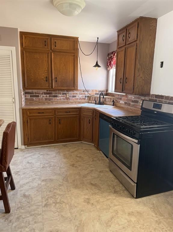 5125 Flagstone Drive