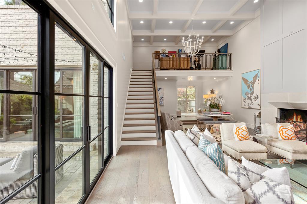 Chamberlain Arlington Heights 1st - Residential