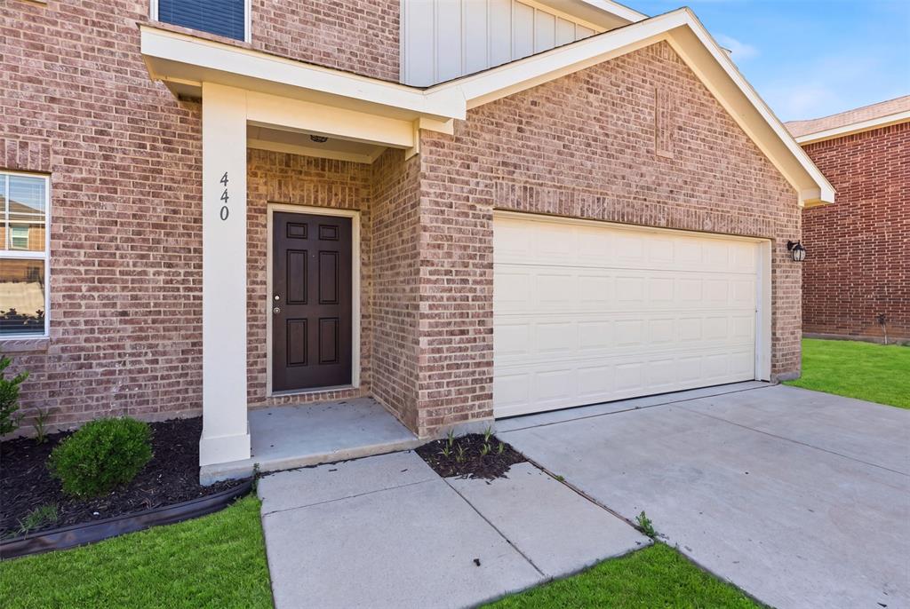 440 Canoe Way
