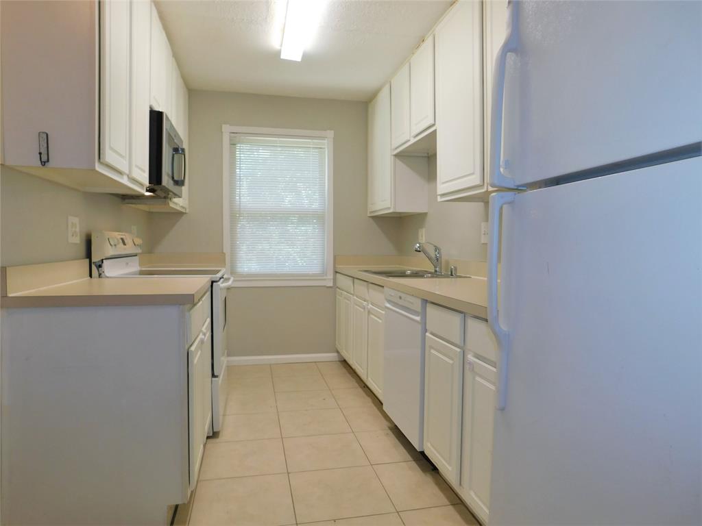 Westlake Park 1 - Residential Lease