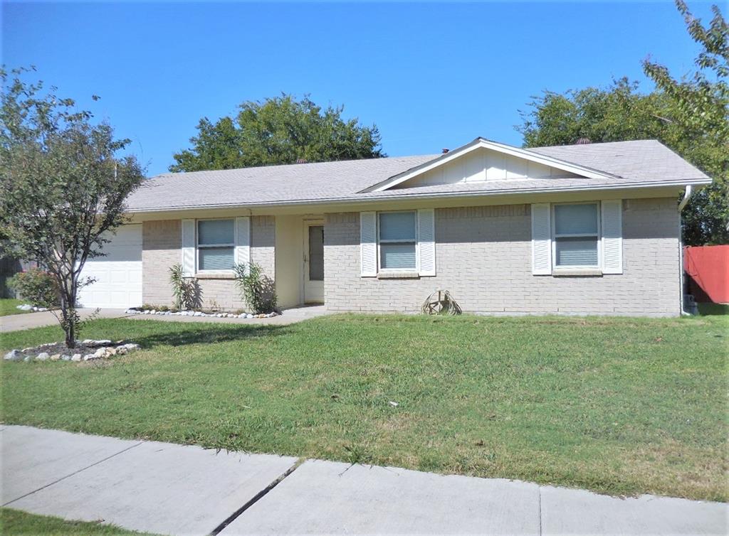 443 Sweetbriar Drive