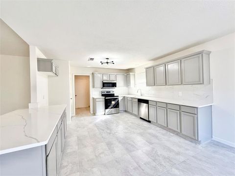 Tiny photo for 6716 Valley Branch Drive, Arlington, TX 76001 (MLS # 21099858)